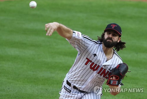 선두 NC, 신민혁 깜짝투로 롯데 7연승 저지…2위 키움 먼저 50승(종합)