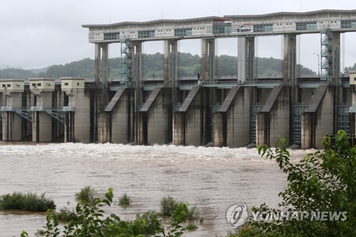 임진강 수위 떨어져 안정세…필승교 5.4m·군남댐 30m