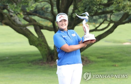 '절대강자' 없는 KLPGA 투어…반환점서 불꽃 튀는 주도권 싸움