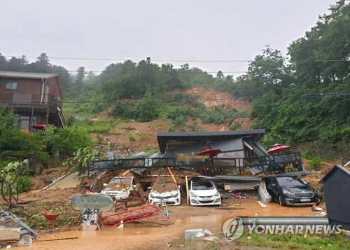 수도권·중부 폭우 이재민 1000명 넘어…농경지 5751㏊ 피해