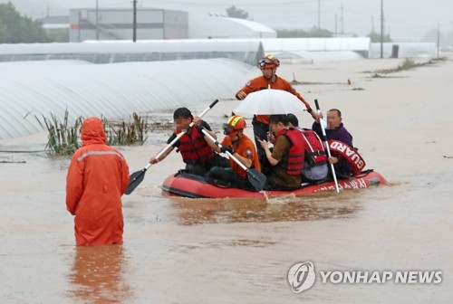 폭우로 나흘간 15명 사망·11명 실종…이재민 1000명 넘어