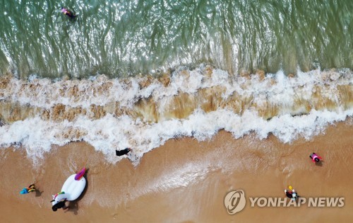 [카메라뉴스] '포스트 코로나 시대' 새 가치 발견한 해수욕장