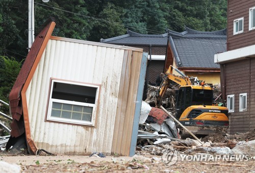 "또 폭우 쏟아진다고? 서두르자" 실종자 수색·복구 작업 박차