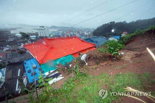 폭우 피해 '눈덩이'…이재민 1천610명·농경지 8천33㏊ 피해