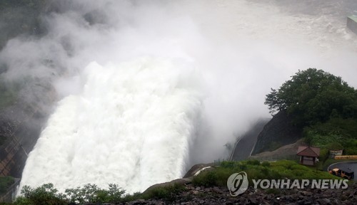 소양강댐 수문 개방 6일 연장…21일까지 방류