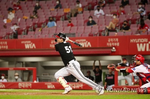 LG 홍창기 결승포·오지환 쐐기포…KIA 4연패 수렁