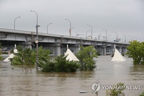 서울 한강공원 11곳 전면 통제…"복구 시까지 방문 자제"