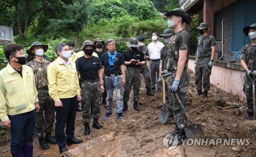 정경두, 집중호우에 하계휴가 취소…피해복구·대비태세 점검