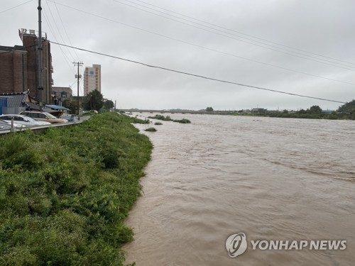 전북 전주 등 10곳 호우경보 해제…익산 등 4곳 호우경보 유지