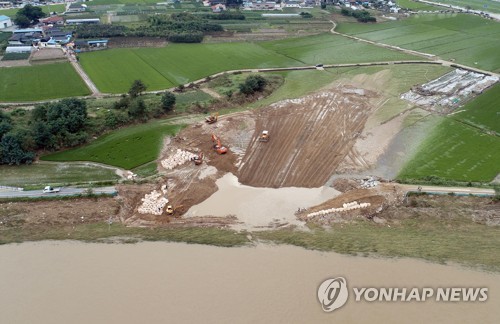 환경부장관, 수해당한 섬진강댐 하류 일부 지자체장과 면담(종합)