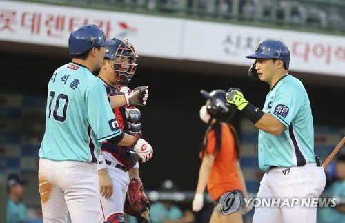 NC 신민혁 7이닝 2실점 '깜짝투'…롯데 7연승 도전 무산