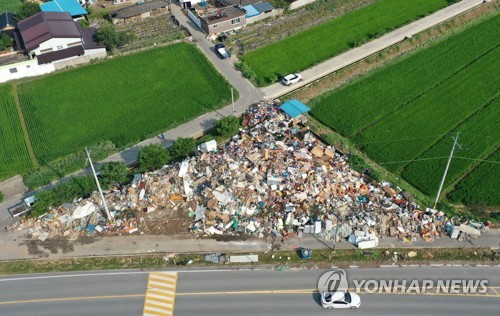 코로나19 확진자 나온 곡성군, 공적 수해복구 중단