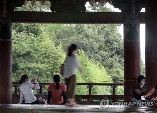 찜통 같은 더위…경남·울산 전역 폭염특보