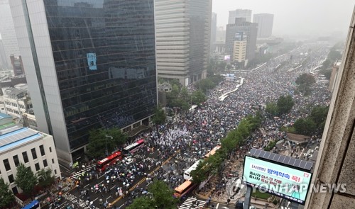 박능후 "광복절집회·사랑제일교회발 확산 큰 걱정…검사 요망"