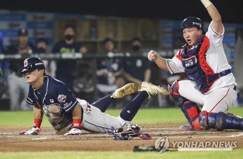 '샘슨 시즌 최고투' 롯데, 두산 꺾고 3연패 탈출