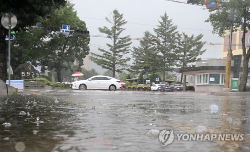 강원 원주에 호우주의보…양양 등 3곳 폭염경보 유지