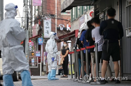 코로나19 전국 대유행 위기…정부, 고민속 3단계 준비 일단 착수