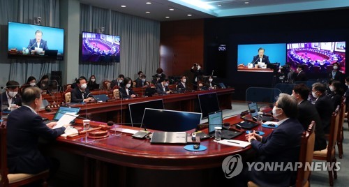 코로나 확산에 비상경제체제 재가동…대규모 재정지원 이어질까