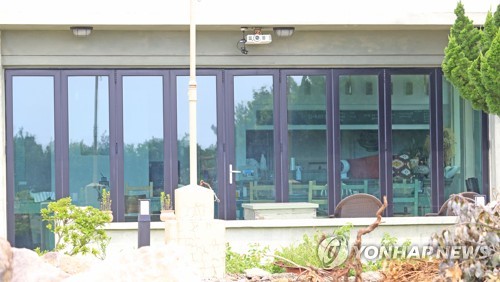 코로나 확진자, 게하 투숙객 뒤섞여 '음주파티'…제주 '화약고'