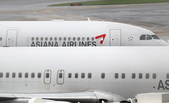 서울 강서구 김포공항 주기장의 아시아나항공 여객기 모습. 사진=연합뉴스