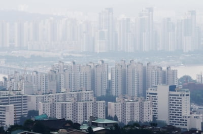 전세 '품귀'에 세입자 발동동…임대료·집값 여전히 상승세