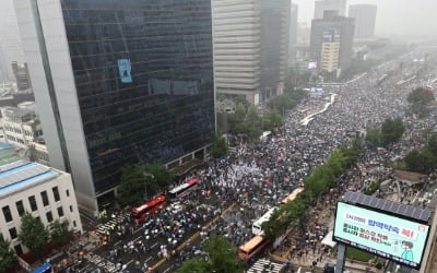 민노총 집회서도 확진…통합당 "與, 보수·기독교단체에만 엄중"