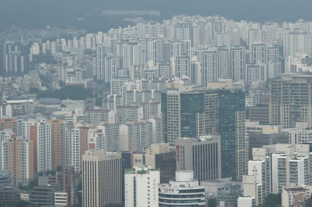 새 임대차법 시행 이후 서울에서 전월세 계약이 급격히 줄어든 것으로 집계됐다. 사진=연합뉴스