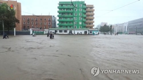 북한 일부지역에 엿새간 1년치 폭우…평양 대동강 '빨간불'