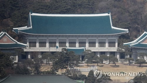 정의 "靑 핵심 비껴가"…정책라인 교체 요구