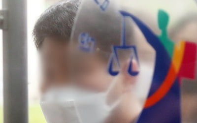 31년 만의 사과…이춘재 8차 사건 담당 형사 "죄송하다"