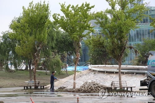 현대경제연구원 "올여름 장마로 최대 1조원 피해" 추정