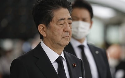 일본 민심 아베 떠났다…"너무 오래 집권해 완전히 질렸다"