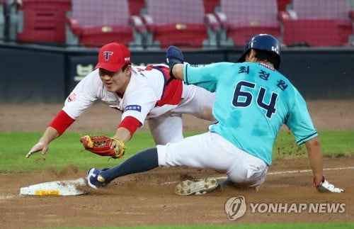 '이명민 타격상 선후배' NC 박민우 뒤에 최정원이 있다