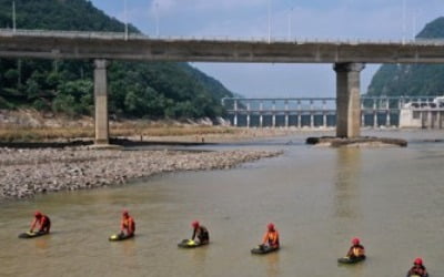 의암호 실종자 찾아야 하는데…'야속한 태풍'에 수색 중단