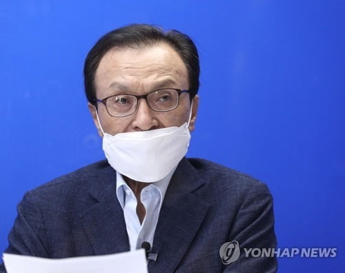 "개혁·승리의 선봉장"…與, 떠나는 이해찬에 찬사 릴레이