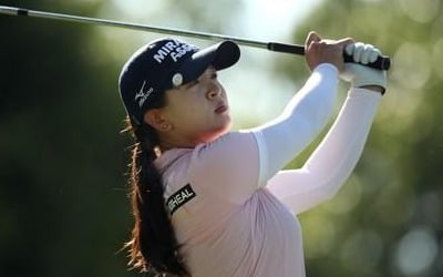 8개월 만에 LPGA 복귀 김세영, 첫날 선두에 1타차 6언더파