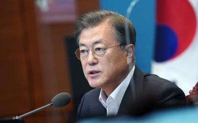 '연일 강경 대응' 문대통령, 의료파업에 "국민생명 담보 말라"