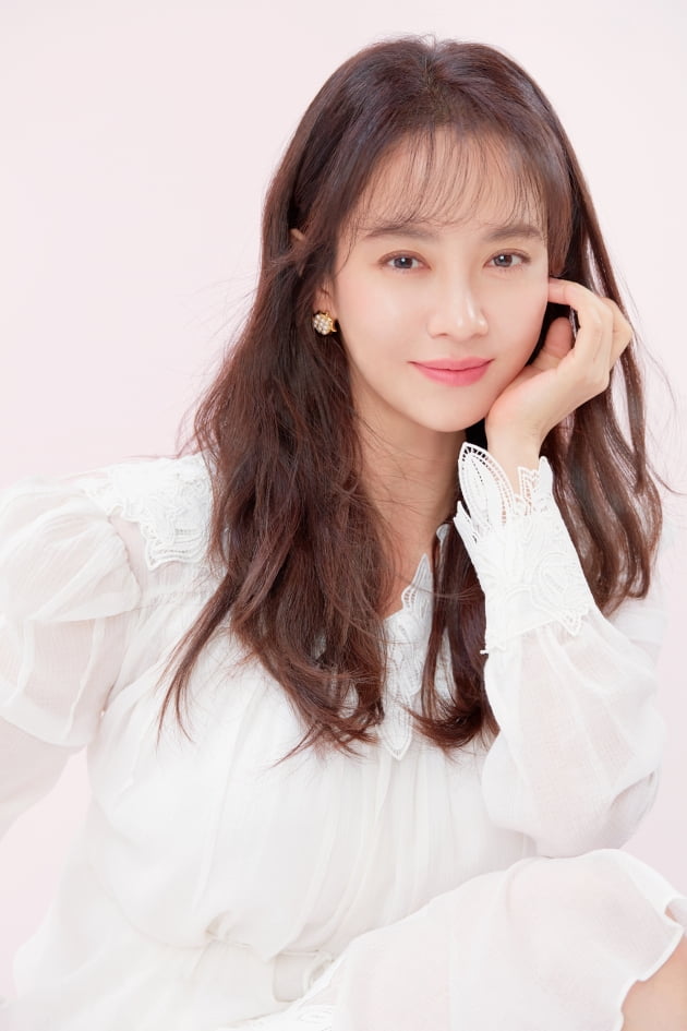 송지효/사진=크리에이티브 그룹 아이엔지