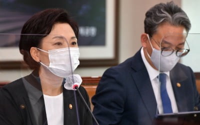 김현미 "전세 시장 지금은 불안…몇개월 있으면 안정될 것"