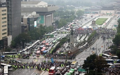 "개천절에 꼭 모이자"…보수단체, 야당 반대에도 "집회 강행"