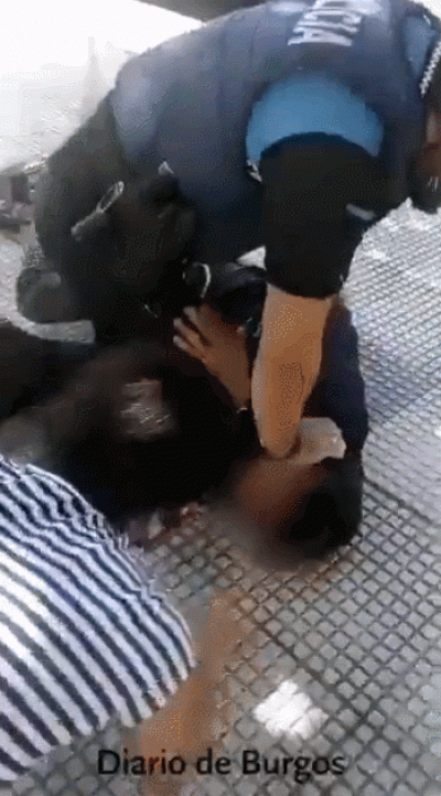[영상] "마스크 안 썼다"…14살 소년 목 눌러 진압한 경찰