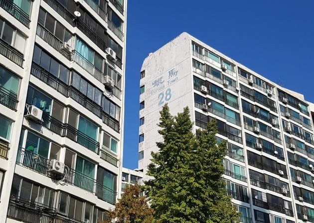 재건축사업 추진 17년째 조합설립을 하지 못하고 있는 서울 대치동 은마아파트. 전형진 기자