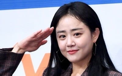 문근영, 16년 동행한 나무엑터스 떠난다…"삶의 전환 필요"
