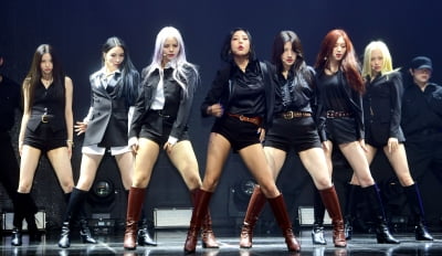 [포토] CLC, '독보적 커리스마 걸그룹'