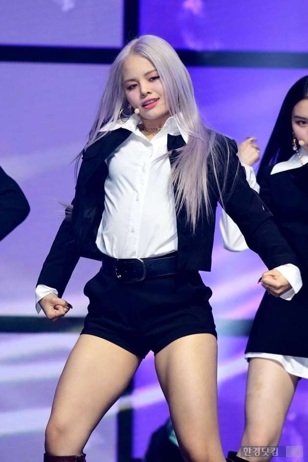 [포토] CLC 손, '자신감 넘치는 눈빛'