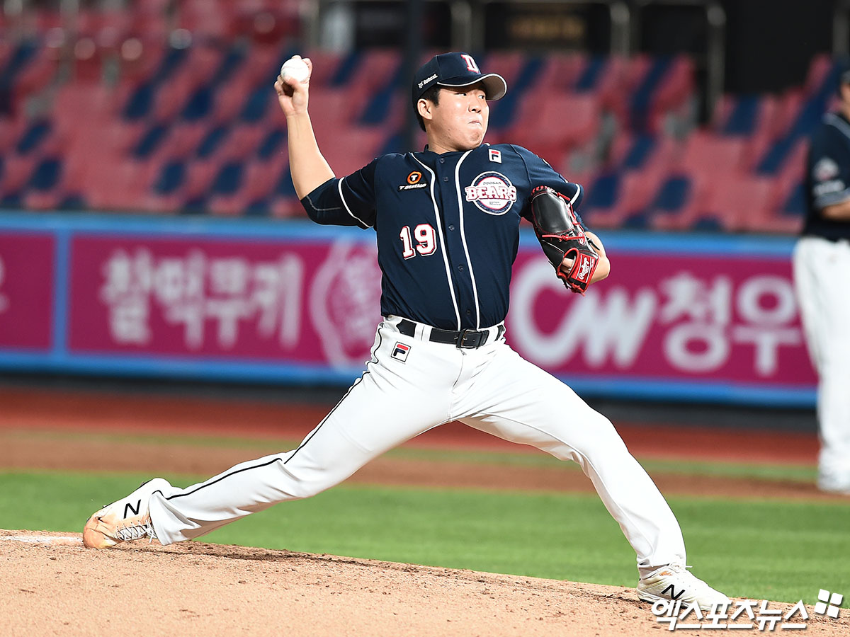 김민규 &#39;힘차게 던진다&#39;[포토]