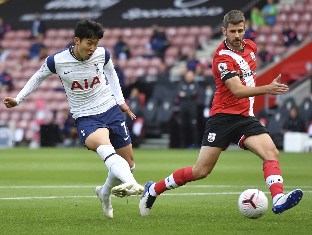 손흥민 한 경기 최다 4골! 토트넘, 사우샘프턴 5-2 제압