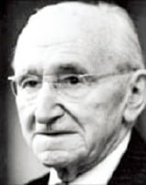 프리드리히 하이에크
(1899~1992)

오스트리아 태생의 영국 경제학자. 화폐적 경기론과 중립적 화폐론을 전개하고, 신자유주의의 입장에서 모든 계획경제에 반대했다. 