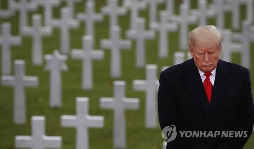 "트럼프, 2년전 프랑스 방문때 미군 전사자들 '패배자' 비아냥"