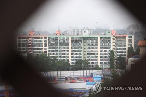 규제에 놀랐나?…시세보다 수억 원 낮은 가격에 처분된 아파트들